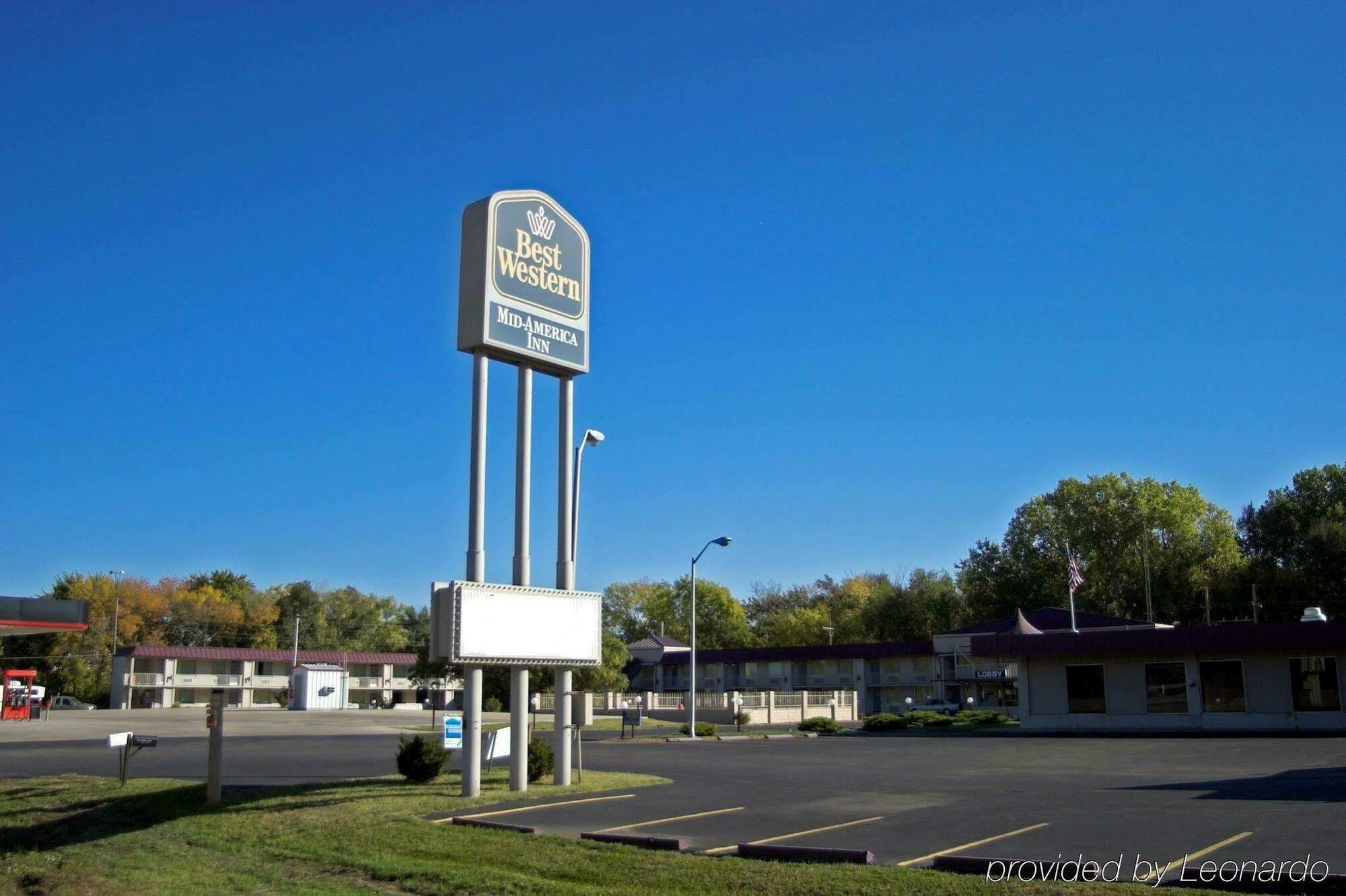 Surestay Hotel Salina Exterior photo